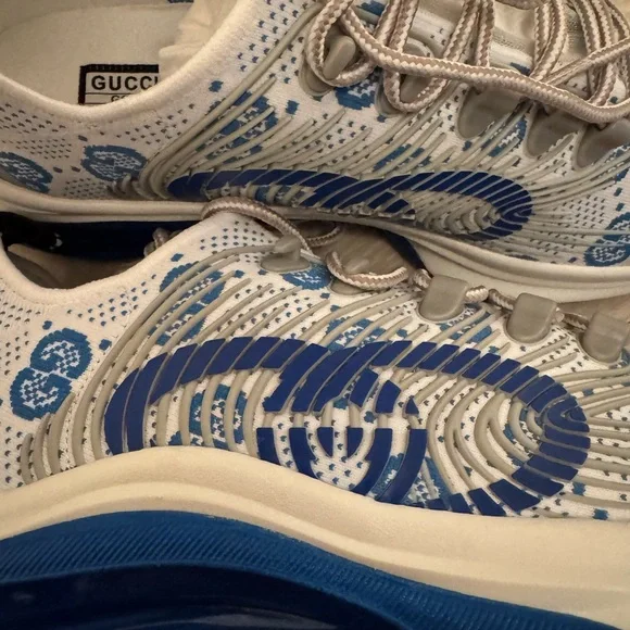 Gucci Men's Run Sneakers Embroidered Technical Fabric - Picture 4 of 5